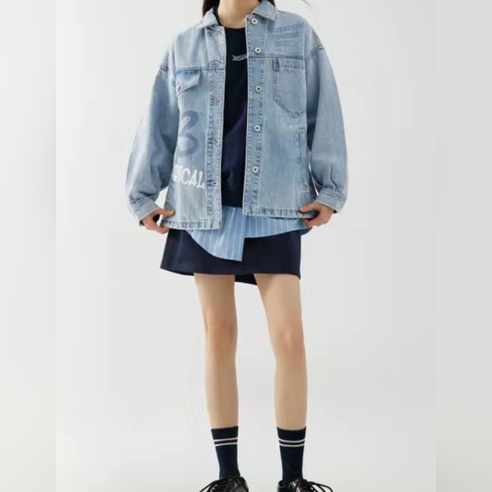 Like New Women Boyfriend Denim/Jean Jacket
